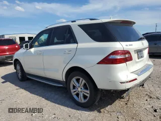 2013 Mercedes-Benz M 350 z VIN 4JGDA2EB5DA150900, wystawiony jako Copart lot #53835195 z przebiegiem 123 411 mil mil oraz Szkoda całkowita • Salvage title. Historia ofert i sprzedaży dostępna na DreamBid. Obrazek 2.