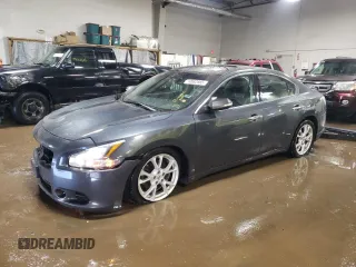 2013 Nissan Maxima S z VIN 1N4AA5AP0DC841689, wystawiony jako Copart lot #49062885 z przebiegiem 63 186 mil mil oraz Szkoda całkowita • Salvage title. Historia ofert i sprzedaży dostępna na DreamBid. Obrazek 1.