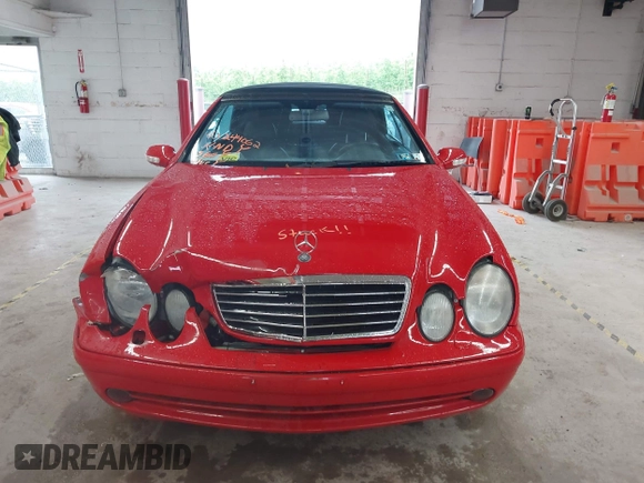 2001 Mercedes-Benz CLK 320/430 z VIN WDBLK70G91T076182, wystawiony jako IAAI lot #42244062 z przebiegiem 77 733 mil mil oraz . Historia ofert i sprzedaży dostępna na DreamBid. Obrazek 11.