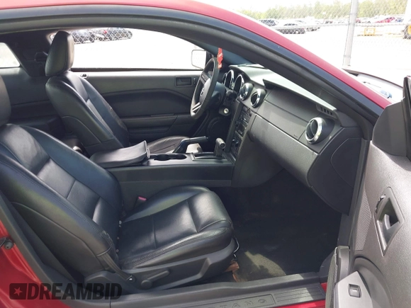 2005 Ford Mustang Deluxe with VIN 1ZVFT80N755162548, listed as a IAAI auction lot 42718109 with 98,194 mi miles and . Bid and sale history available at DreamBid. Image 5.