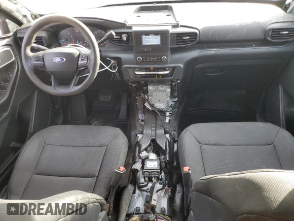 2020 Ford Police Interceptor Utility z VIN 1FM5K8AB1LGD18814, wystawiony jako Copart lot #79466084 z przebiegiem Nie podano mil oraz Nie do naprawy • Non repairable. Historia ofert i sprzedaży dostępna na DreamBid. Obrazek 8.