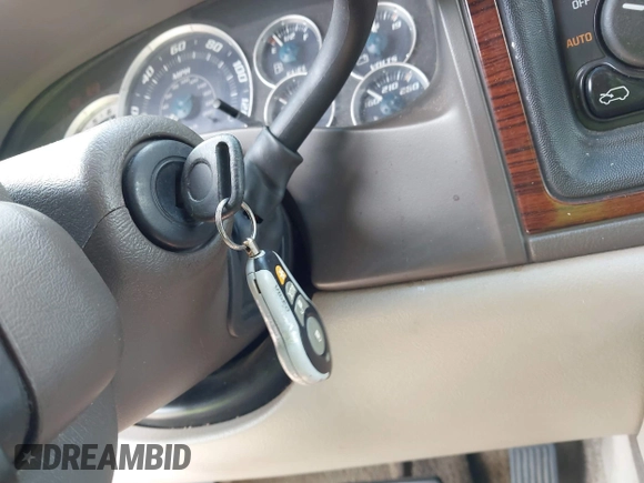 2002 Cadillac Escalade with VIN 1GYEK63N32R330010, listed as a IAAI auction lot 42451856 with 435,854 mi miles and . Bid and sale history available at DreamBid. Image 11.