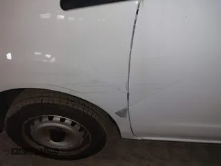 2015 Nissan NV200 S z VIN 3N6CM0KN0FK696271, wystawiony jako IAAI lot #41091873 z przebiegiem 89 652 mil mil oraz . Historia ofert i sprzedaży dostępna na DreamBid. Obrazek 18.