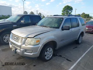 2008 Ford Explorer XLT with VIN 1FMEU63E48UB28679, listed as a IAAI auction lot 42194010 with 168,511 mi miles. Bid and sale history available at carsss.com. Image 2.