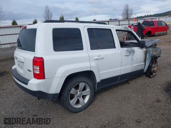 2016 Jeep Patriot High Altitude with VIN 1C4NJRFB2GD668417, listed as a IAAI auction lot 41895058 with Not Provided miles and . Bid and sale history available at DreamBid. Image 4.