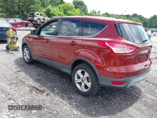 2014 Ford Escape SE z VIN 1FMCU9GX8EUC56018, wystawiony jako IAAI lot #42375937 z przebiegiem 117 341 mil mil oraz . Historia ofert i sprzedaży dostępna na DreamBid. Obrazek 3.