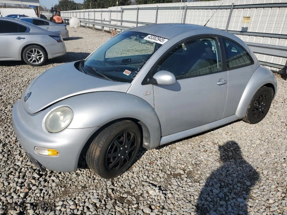 2002 Volkswagen New Beetle GLS with VIN 3VWCK21C32M440237, listed as a Copart auction lot 45382945 with NaN miles and Salvage Title. Bid and sale history available at carsss.com. Image 1.