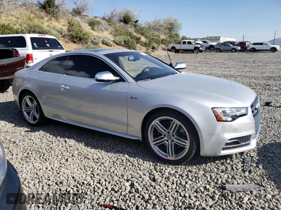 2014 Audi S5 Premium Plus with VIN WAUCGAFR7EA026615, listed as a Copart auction lot 55121824 with 17,817 mi miles and Salvage Title. Bid and sale history available at carsss.com. Image 4.
