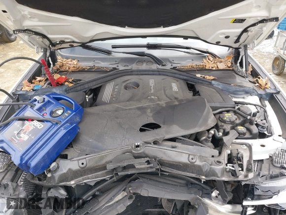 2019 BMW 3 Series 330i xDrive with VIN WBA8Z9C5XKB220819, listed as a IAAI auction lot 41619909 with 46,587 mi miles and . Bid and sale history available at carsss.com. Image 10.