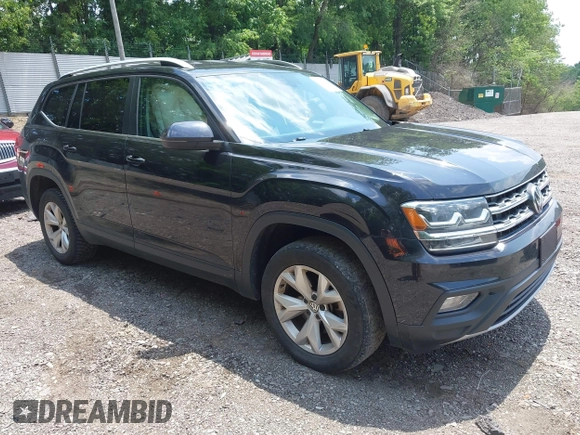 2018 Volkswagen Atlas SE z VIN 1V2KR2CA4JC569589, wystawiony jako IAAI lot #42471911 z przebiegiem 91 859 mil mil oraz . Historia ofert i sprzedaży dostępna na DreamBid. Obrazek 1.