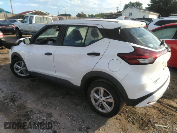 2022 Nissan Kicks S z VIN 3N1CP5BV7NL522054, wystawiony jako IAAI lot #42445264 z przebiegiem 42 648 mil mil oraz . Historia ofert i sprzedaży dostępna na DreamBid. Obrazek 3.