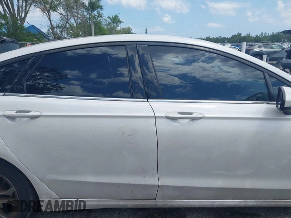 2017 Ford Fusion SE с VIN 3FA6P0H78HR402860, выставлен на аукционе IAAI как лот 42001447 с пробегом 183 596 миль миль и . История ставок и продаж доступна на DreamBid. Изображение 13.