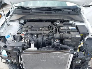 2022 Hyundai Kona SEL with VIN KM8K62AB8NU758652, listed as a IAAI auction lot 41692410 with 10,732 mi miles. Bid and sale history available at carsss.com. Image 10.