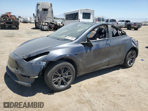 2024 Tesla Model Y z VIN 7SAYGDED6RF204899, wystawiony jako Copart lot #65517855 z przebiegiem Nie podano mil oraz Czysty tytuł • Clean title. Historia ofert i sprzedaży dostępna na DreamBid. Obrazek 1.