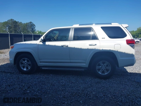 2012 Toyota 4Runner SR5 z VIN JTEZU5JR8C5041520, wystawiony jako IAAI lot #41974132 z przebiegiem 202 050 mil mil oraz . Historia ofert i sprzedaży dostępna na DreamBid. Obrazek 14.
