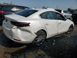 2019 Mazda 3 Preferred with VIN 3MZBPADL0KM113572, listed as a Copart auction lot 75737004 with 56,543 mi miles and Salvage Title. Bid and sale history available at DreamBid. Image 3.
