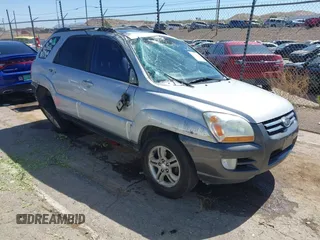 2006 Kia Sportage LX z VIN KNDJF723567155775, wystawiony jako IAAI lot #42313030 z przebiegiem 196 583 mil mil oraz . Historia ofert i sprzedaży dostępna na DreamBid. Obrazek 1.