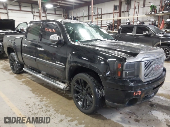 2011 GMC Sierra 1500 Denali z VIN 3GTP2XE2XBG128854, wystawiony jako IAAI lot #41606670 z przebiegiem 150 556 mil mil oraz . Historia ofert i sprzedaży dostępna na DreamBid. Obrazek 1.