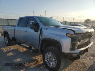 2020 Chevrolet Silverado 3500HD High Country with VIN 1GC4YVEYXLF156957, listed as a Copart auction lot 71217424 with 114,026 mi miles and Salvage Title. Bid and sale history available at carsss.com. Image 5.