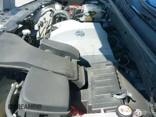 2019 Toyota Highlander Hybrid XLE with VIN 5TDJGRFH7KS074260, listed as a IAAI auction lot 42758524 with 116,253 mi miles and . Bid and sale history available at DreamBid. Image 20.
