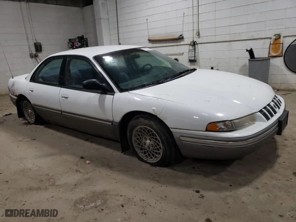 1993 Chrysler Concorde with VIN 2C3EL56T1PH575522, listed as a Copart auction lot 82903344 with 175,657 mi miles and Clean Title. Bid and sale history available at carsss.com. Image 4.