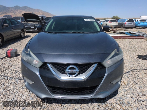 2017 Nissan Maxima S with VIN 1N4AA6AP4HC430534, listed as a Copart auction lot 62919035 with 172,887 mi miles and Salvage title. Bid and sale history available at DreamBid. Image 5.