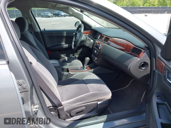 2008 Chevrolet Impala LS with VIN 2G1WB55K789143680, listed as a IAAI auction lot 41990732 with 203,647 mi miles and . Bid and sale history available at DreamBid. Image 5.