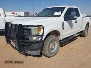 2017 Ford F-250 XLT с VIN 1FT7X2B69HEB92248, выставлен на аукционе IAAI как лот 42256809 с пробегом 128 110 миль миль и . История ставок и продаж доступна на DreamBid. Изображение 17.