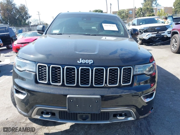 2018 Jeep Grand Cherokee Limited with VIN 1C4RJFBGXJC203561, listed as a IAAI auction lot 41670783 with 69,648 mi miles. Bid and sale history available at carsss.com. Image 12.