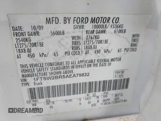 2010 Ford Super Duty F-250 SRW XL with VIN 1FTSW2BR5AEA79832, listed as a IAAI auction lot 41678829 with 175,470 mi miles. Bid and sale history available at carsss.com. Image 9.