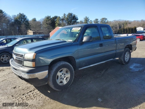 2006 Chevrolet Silverado 1500 LT1 with VIN 1GCEK19V76Z215657, listed as a Copart auction lot 47428255 with 118,421 mi miles and Clean Title. Bid and sale history available at carsss.com. Image 1.