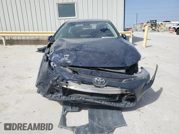 2022 Toyota Corolla LE with VIN 5YFEPMAE7NP301915, listed as a Copart auction lot 48416235 with 86,985 mi miles and Salvage Title. Bid and sale history available at carsss.com. Image 5.