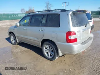 2007 Toyota Highlander w/3rd Row z VIN JTEDW21A270019125, wystawiony jako IAAI lot #41671395 z przebiegiem 138 440 mil mil oraz . Historia ofert i sprzedaży dostępna na DreamBid. Obrazek 3.