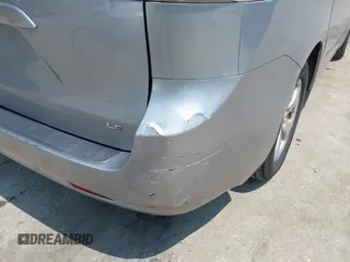 2012 Toyota Sienna LE AAS z VIN 5TDKK3DC0CS210995, wystawiony jako IAAI lot #42439317 z przebiegiem 183 029 mil mil oraz . Historia ofert i sprzedaży dostępna na DreamBid. Obrazek 19.