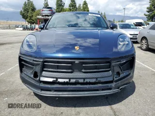2022 Porsche Macan z VIN WP1AA2A51NLB06422, wystawiony jako Copart lot #52024635 z przebiegiem 8 090 mil mil oraz Szkoda całkowita • Salvage title. Historia ofert i sprzedaży dostępna na DreamBid. Obrazek 5.