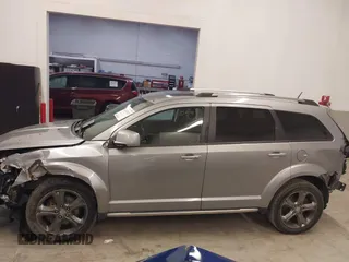 2016 Dodge Journey Crossroad Plus z VIN 3C4PDDGG9GT108885, wystawiony jako IAAI lot #41020929 z przebiegiem 124 167 mil mil oraz . Historia ofert i sprzedaży dostępna na DreamBid. Obrazek 14.