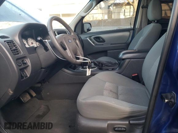 2006 Ford Escape XLT with VIN 1FMYU03Z96KB35827, listed as a Copart auction lot 83392794 with 230,346 mi miles and Salvage Title. Bid and sale history available at carsss.com. Image 7.
