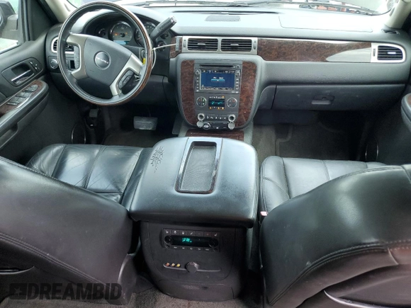 2007 GMC Yukon Denali z VIN 1GKFK63877J243158, wystawiony jako Copart lot #58711035 z przebiegiem 183 537 mil mil oraz Czysty tytuł • Clean title. Historia ofert i sprzedaży dostępna na DreamBid. Obrazek 8.