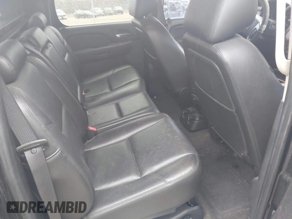 2011 Chevrolet Avalanche LTZ with VIN 3GNTKGE33BG111277, listed as a IAAI auction lot 42123375 with 209,024 mi miles. Bid and sale history available at carsss.com. Image 8.
