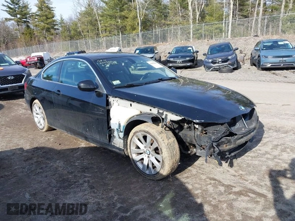 2011 BMW 3 Series 328i xDrive with VIN WBAKF5C52BE655212, listed as a IAAI auction lot 41802186 with 185,014 mi miles. Bid and sale history available at carsss.com. Image 1.