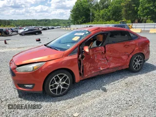 2018 Ford Focus SE with VIN 1FADP3FEXJL269131, listed as a Copart auction lot 55894765 with 33,752 mi miles and Salvage title. Bid and sale history available at DreamBid. Image 1.