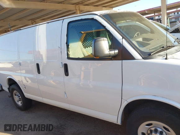 2011 Chevrolet Express Cargo z VIN 1GCWGFCG6B1120481, wystawiony jako IAAI lot #42218197 z przebiegiem 204 375 mil mil oraz . Historia ofert i sprzedaży dostępna na DreamBid. Obrazek 13.