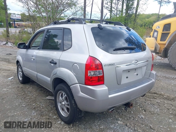 2006 Hyundai Tucson GLS with VIN KM8JN12D66U265210, listed as a IAAI auction lot 42024756 with 133,557 mi miles. Bid and sale history available at carsss.com. Image 3.