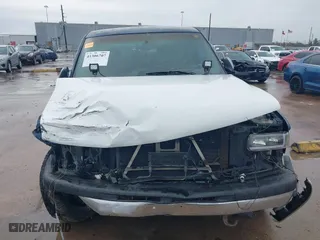 2000 Chevrolet Silverado 1500 LT with VIN 1GCEK19T9YE352379, listed as a IAAI auction lot 41306707 with 154,191 mi miles. Bid and sale history available at carsss.com. Image 12.