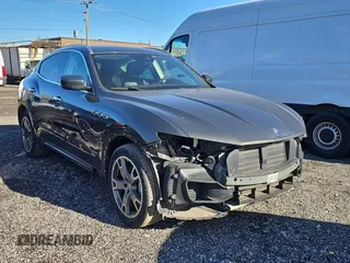 2018 Maserati Levante GranLusso with VIN ZN661XUL9JX271442, listed as a Copart auction lot 49722895 with 99,242 mi miles and Clean Title. Bid and sale history available at carsss.com. Image 1.