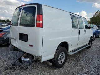 2014 GMC Savana Cargo Van with VIN 1GTW7FCA8E1912289, listed as a Copart auction lot 73040424 with 95,815 mi miles and Salvage Title. Bid and sale history available at carsss.com. Image 3.