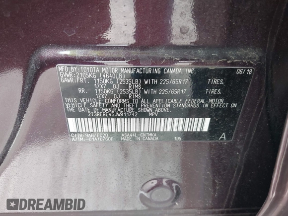 2018 Toyota RAV4 XLE with VIN 2T3RFREV5JW811742, listed as a IAAI auction lot 42030276 with 58,034 mi miles. Bid and sale history available at carsss.com. Image 9.