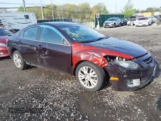 2009 Mazda 6 i Touring с VIN 1YVHP82A895M25706, выставлен на аукционе IAAI как лот 42176632 с пробегом Не указан миль и . История ставок и продаж доступна на DreamBid. Изображение 1.