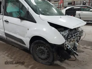 2015 Ford Transit Connect XLT z VIN NM0LS7F77F1207196, wystawiony jako IAAI lot #41157412 z przebiegiem Nie podano mil oraz . Historia ofert i sprzedaży dostępna na DreamBid. Obrazek 19.