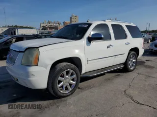 2009 GMC Yukon Denali с VIN 1GKFC03259R253052, выставлен на аукционе Copart как лот 54577045 с пробегом Не указан миль и Списание • Salvage title. История ставок и продаж доступна на DreamBid. Изображение 1.